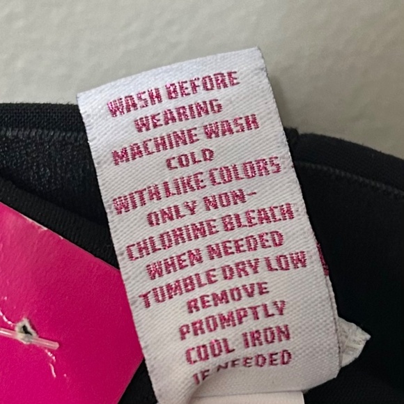 Candie's Women's Pencil Skirt 3 Black NWT Short Casual Party Office Christmas - Picture 10 of 10